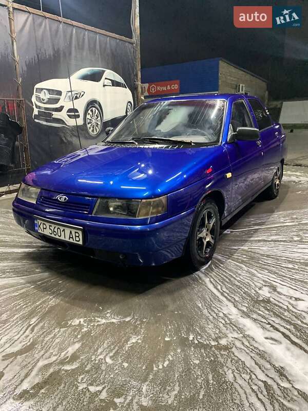 Седан ВАЗ / Lada 2110 2001 в Томаківці