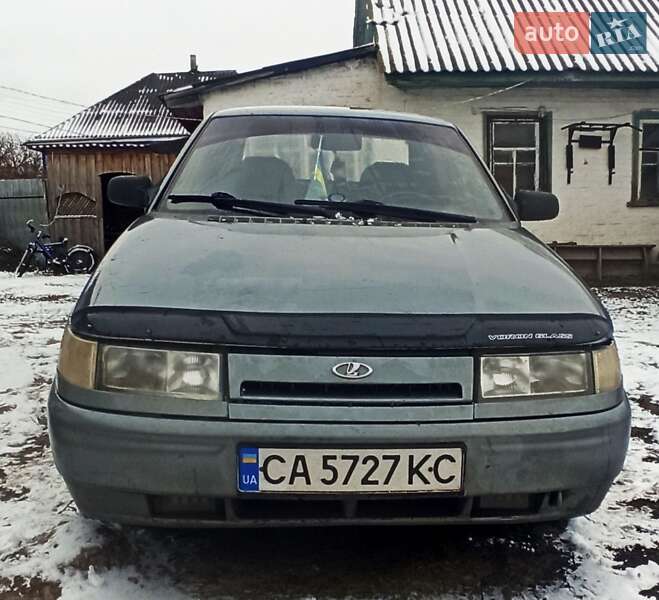Седан ВАЗ 2110 2000 в 