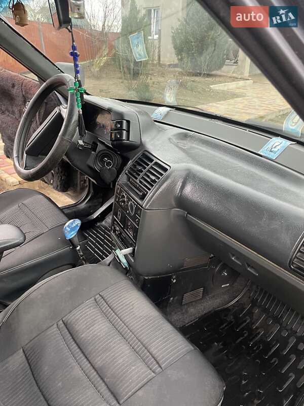 Седан ВАЗ / Lada 2110 2005 в Черновцах