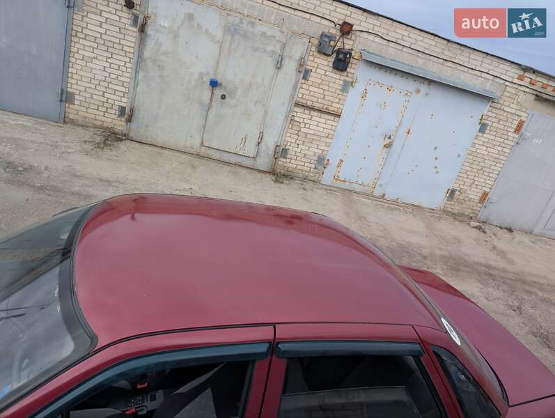 Седан ВАЗ / Lada 2110 2001 в Сумах