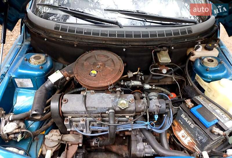 Седан ВАЗ / Lada 2110 2000 в Змиеве