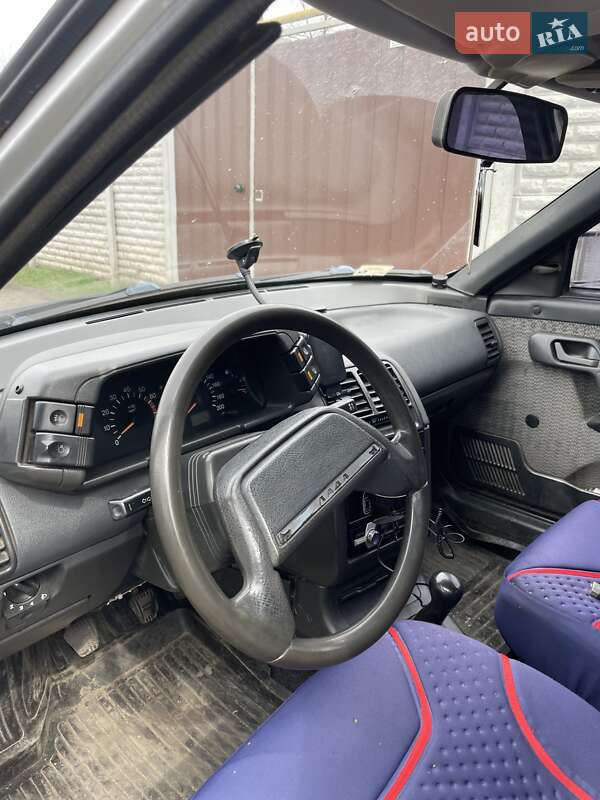Седан ВАЗ / Lada 2110 2001 в Днепре