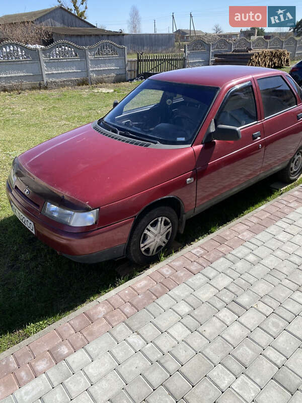 Седан ВАЗ 2110 2001 в 