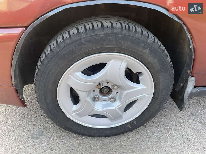 Седан ВАЗ / Lada 2110 1999 в Прилуках