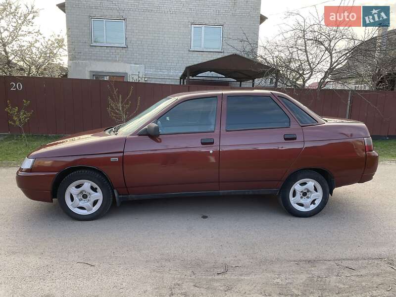 Седан ВАЗ / Lada 2110 1999 в Прилуках