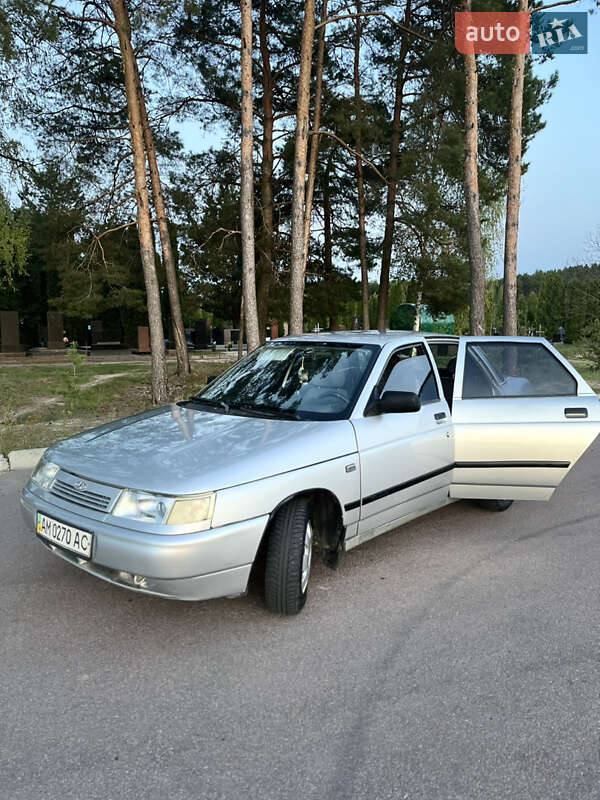 Седан ВАЗ / Lada 2110 2005 в Житомире