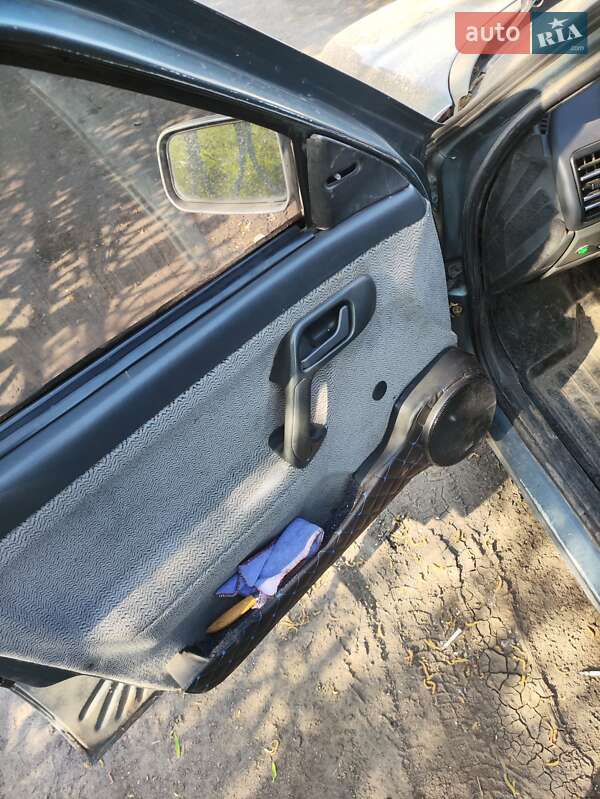 Седан ВАЗ / Lada 2110 2001 в Новониколаевке