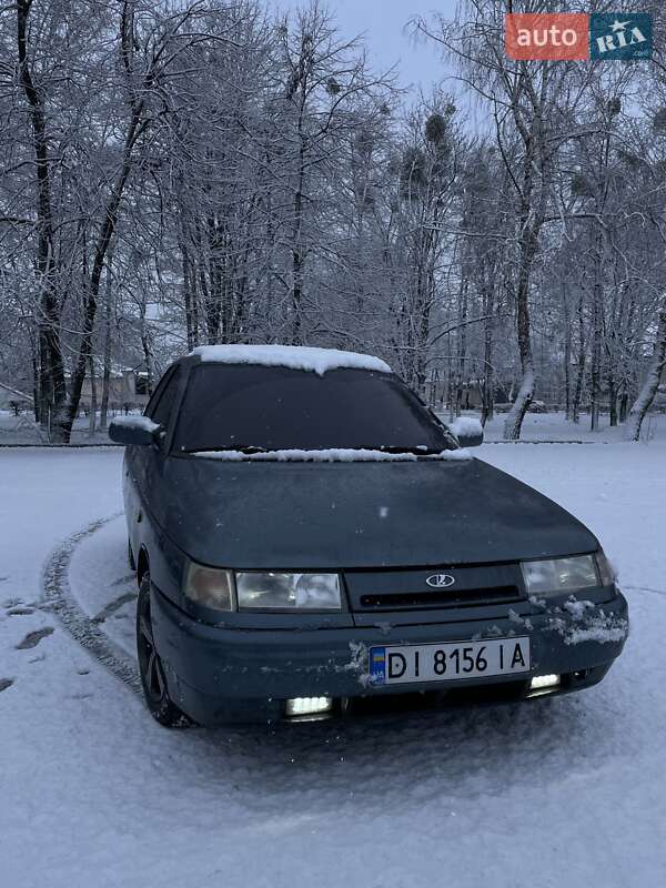 Седан ВАЗ / Lada 2110 2001 в Новониколаевке