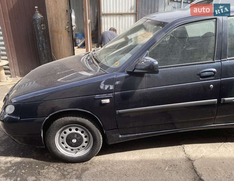Седан ВАЗ / Lada 2110 2004 в Києві