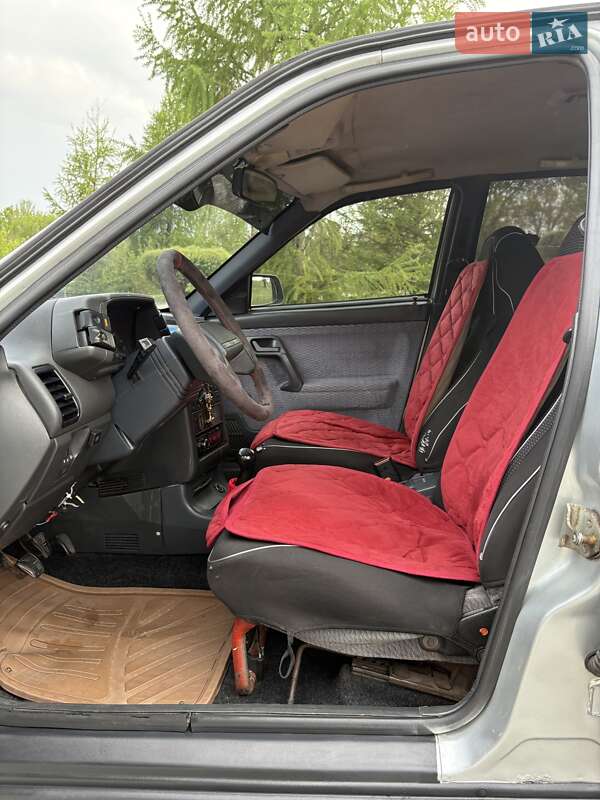 Седан ВАЗ / Lada 2110 2002 в Харкові