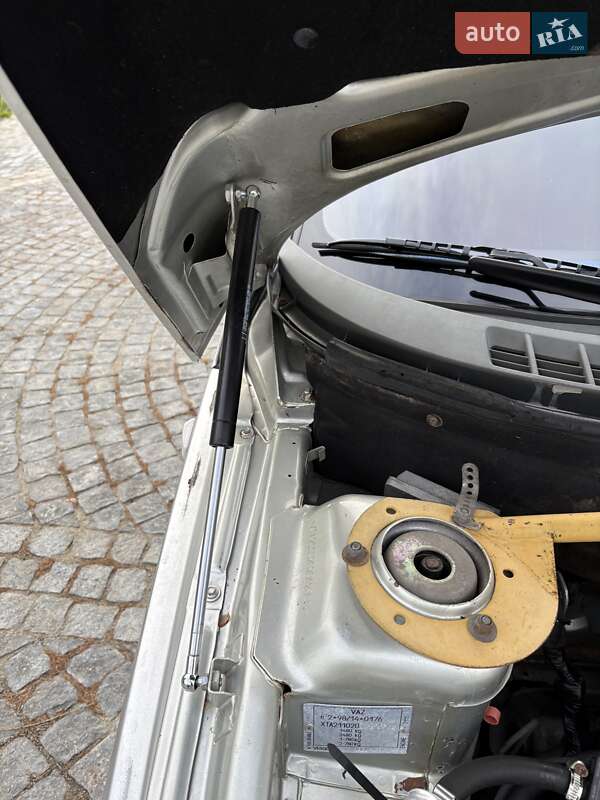 Седан ВАЗ / Lada 2110 2002 в Харкові