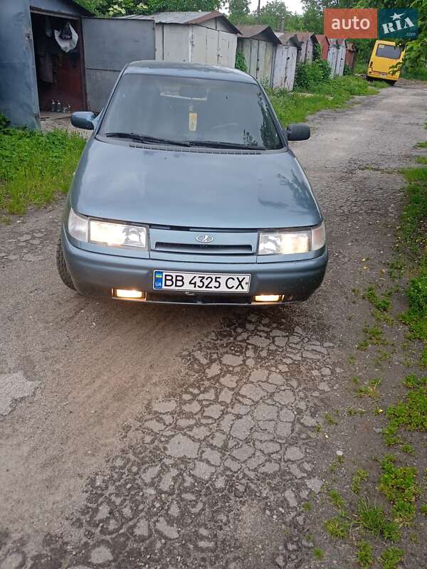 Седан ВАЗ 2110 2001 в 