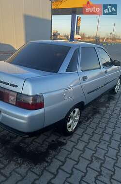 Седан ВАЗ 2110 2001 в 
