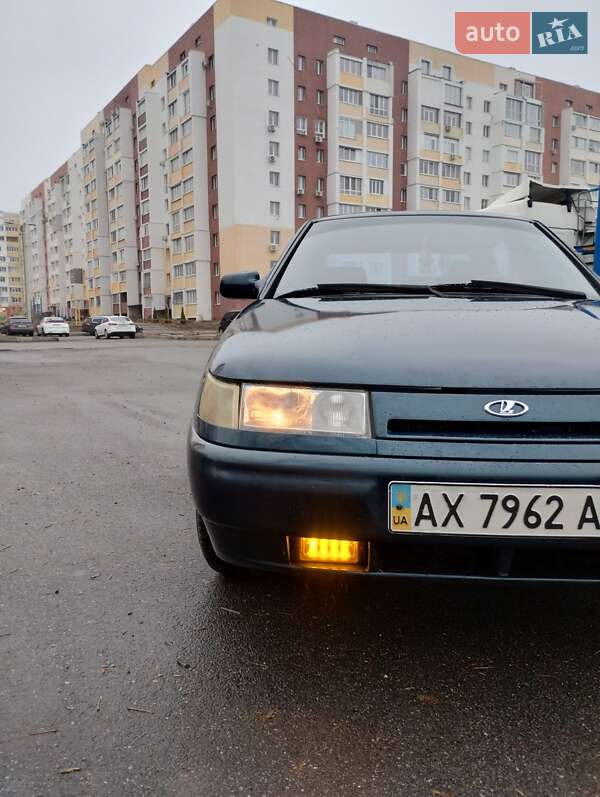 Седан ВАЗ / Lada 2110 2003 в Харькове