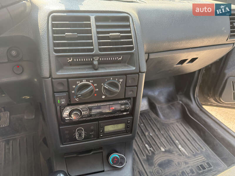 Седан ВАЗ / Lada 2110 2005 в Харькове