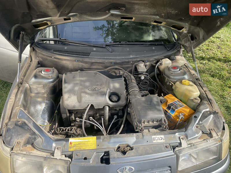Седан ВАЗ / Lada 2110 2006 в Умани