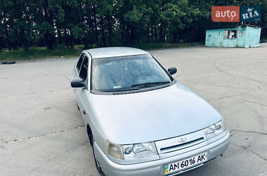 Седан ВАЗ 2110 2002 в 