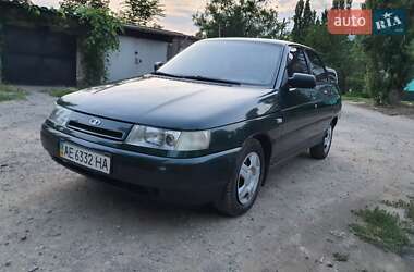 Седан ВАЗ 2110 2002 в 
