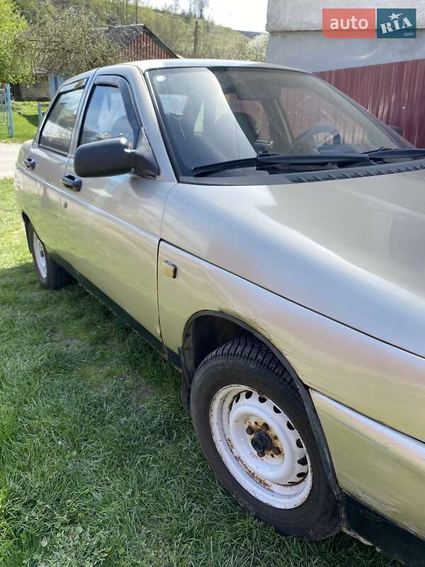 Седан ВАЗ / Lada 2110 2000 в Золочеве фото 2 Седан ВАЗ / Lada 2110 2000 в Золочеве