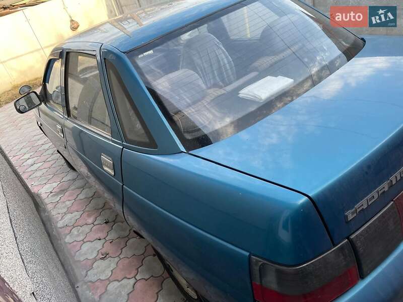 Седан ВАЗ / Lada 2110 2001 в Дніпрі