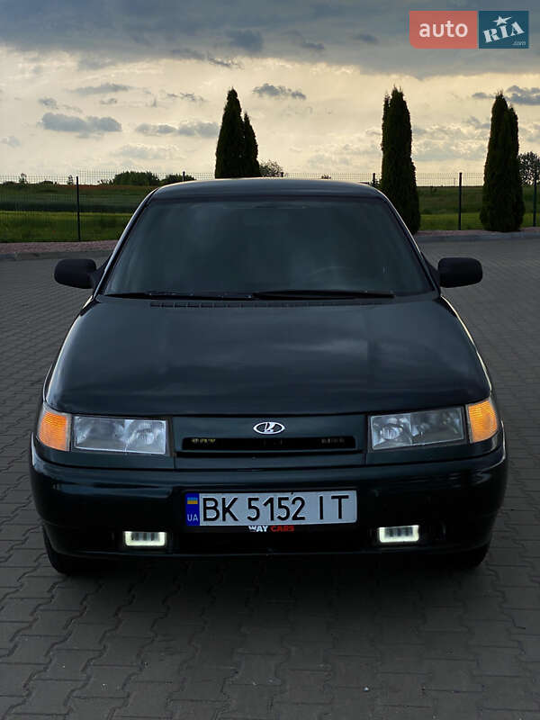 ВАЗ / Lada 2110 2002