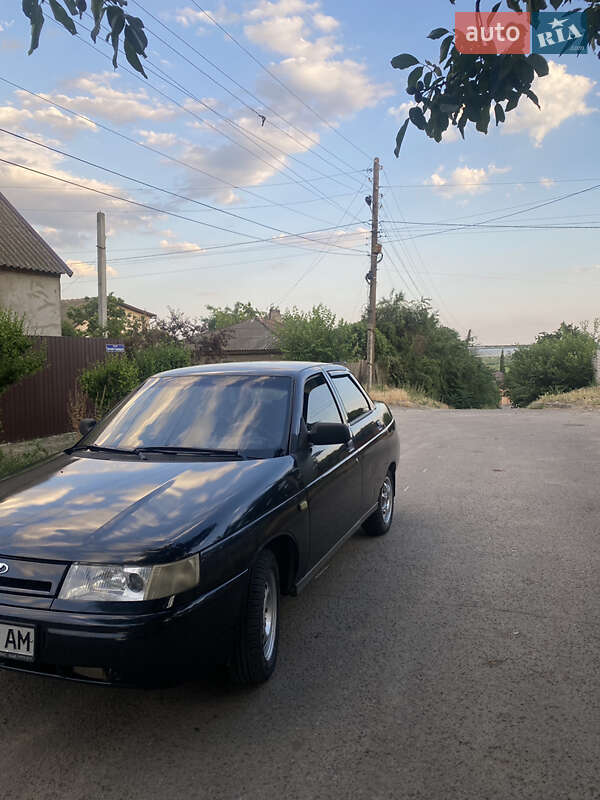 Седан ВАЗ / Lada 2110 2005 в Измаиле