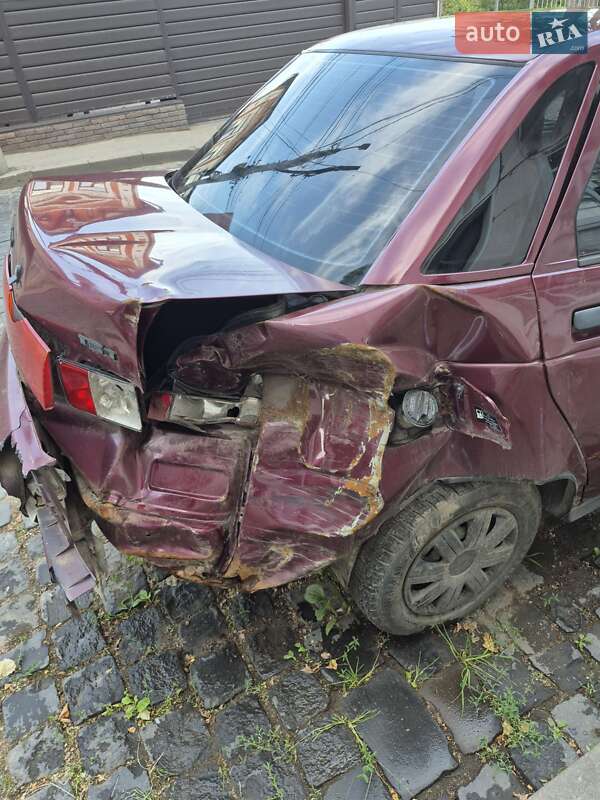 Седан ВАЗ / Lada 2110 2005 в Черновцах