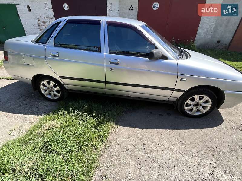 Седан ВАЗ / Lada 2110 2005 в Конотопе