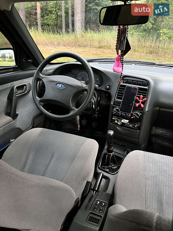 Седан ВАЗ / Lada 2110 2010 в Прилуках