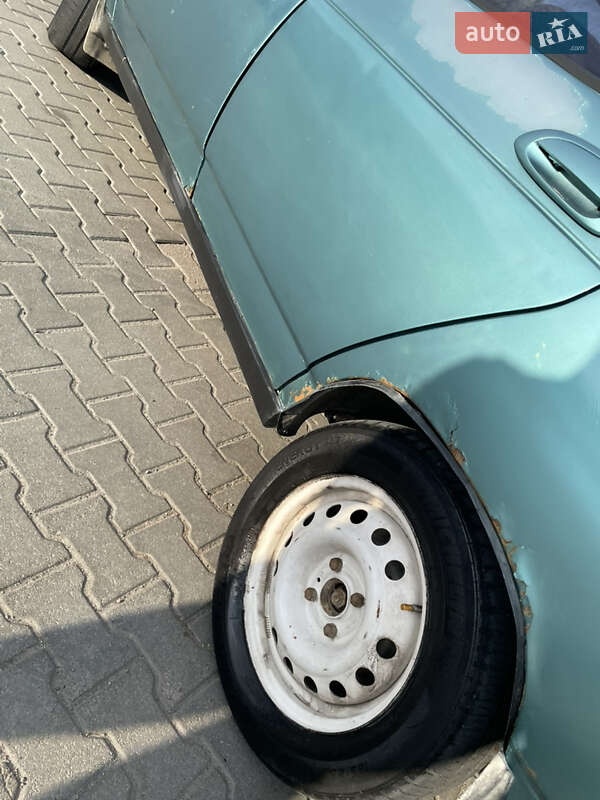 Седан ВАЗ / Lada 2110 1999 в Каменец-Подольском