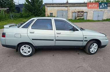 Седан ВАЗ 2110 2002 в 