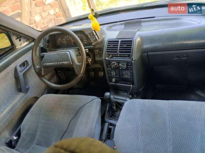 Седан ВАЗ / Lada 2110 2002 в Коломые