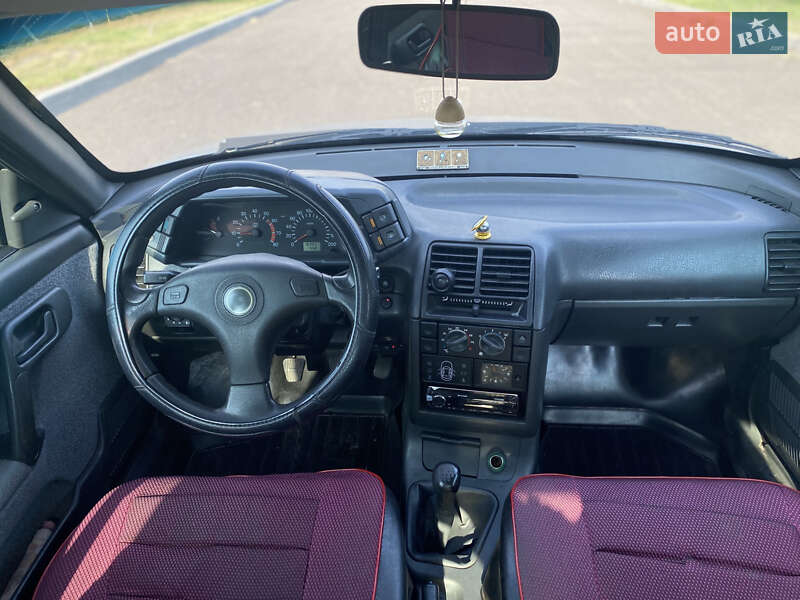 Седан ВАЗ / Lada 2110 2007 в Киеве