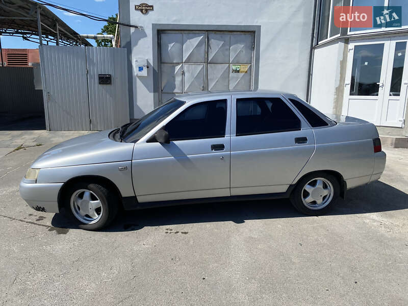 Седан ВАЗ / Lada 2110 2006 в Киеве