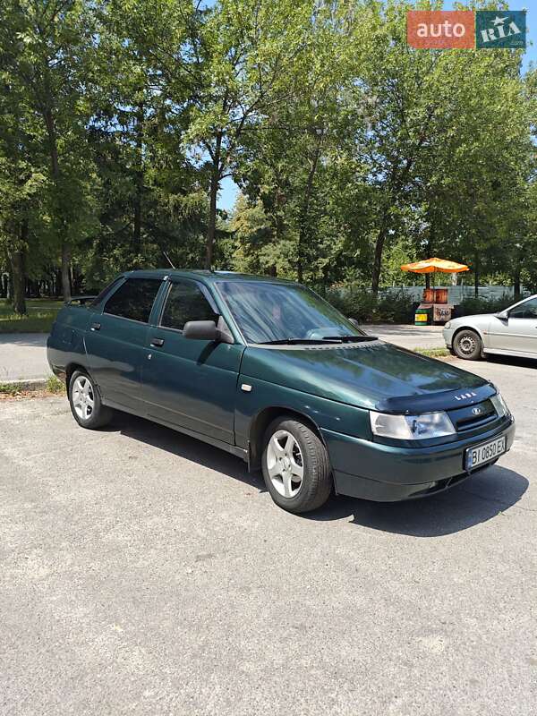 Седан ВАЗ / Lada 2110 2002 в Полтаві