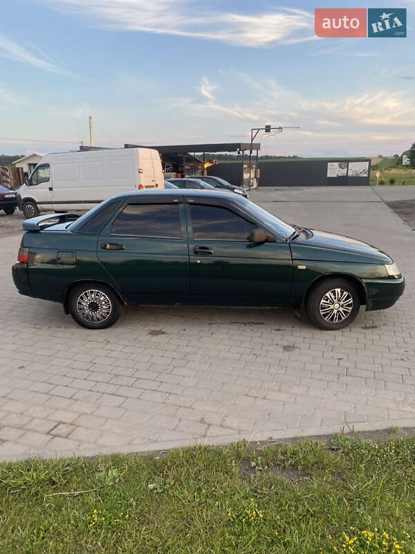 Седан ВАЗ / Lada 2110 2002 в Жовтанцах