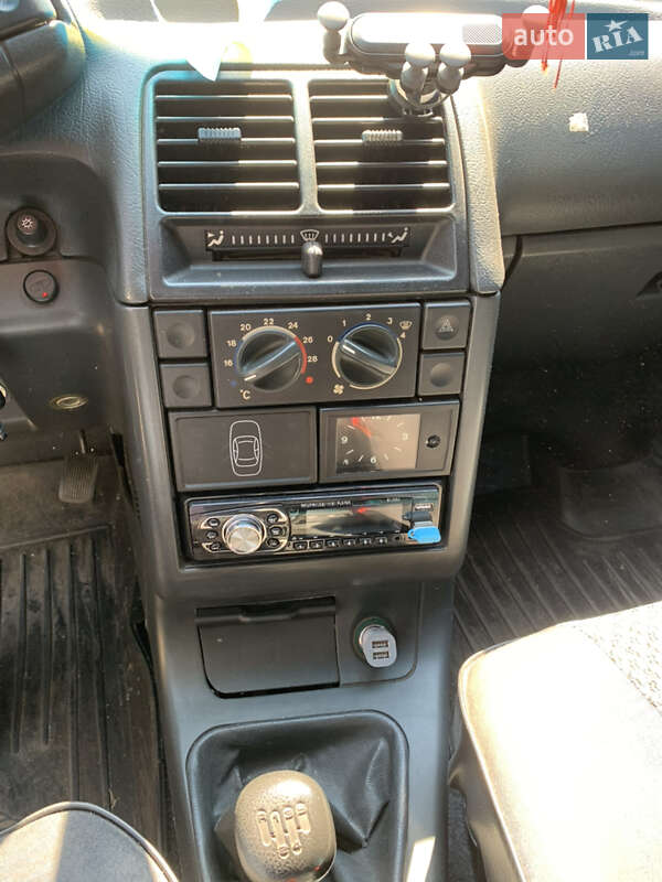 Седан ВАЗ / Lada 2110 2007 в Марганце