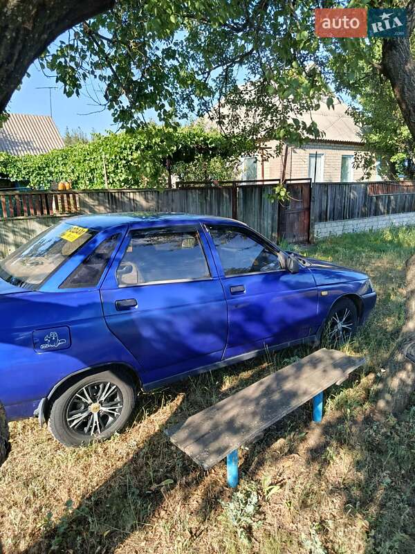 Седан ВАЗ / Lada 2110 2000 в Славянске