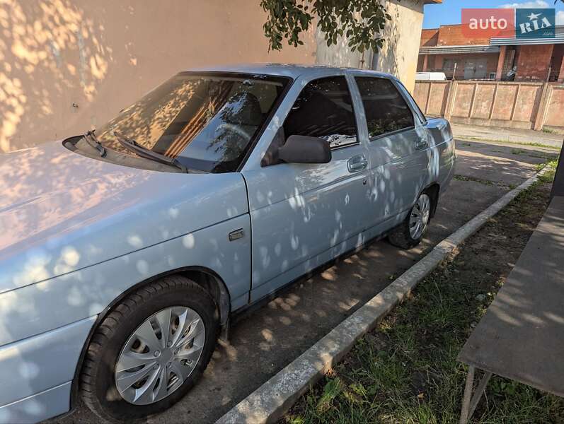Седан ВАЗ / Lada 2110 2005 в Сарнах