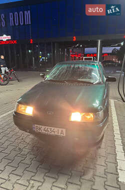 Седан ВАЗ 2110 2002 в Ровно