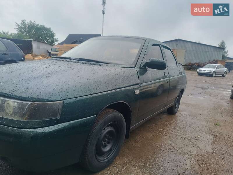 Седан ВАЗ / Lada 2110 2000 в Перегінське