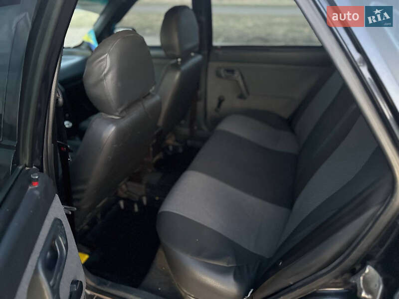 Седан ВАЗ / Lada 2110 2007 в Карлівці