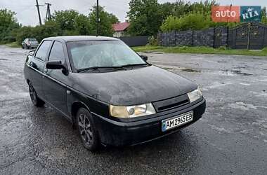 Седан ВАЗ 2110 2004 в 