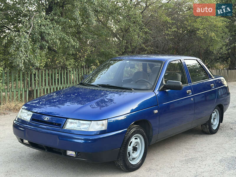 Седан ВАЗ / Lada 2110 2000 в Запорожье
