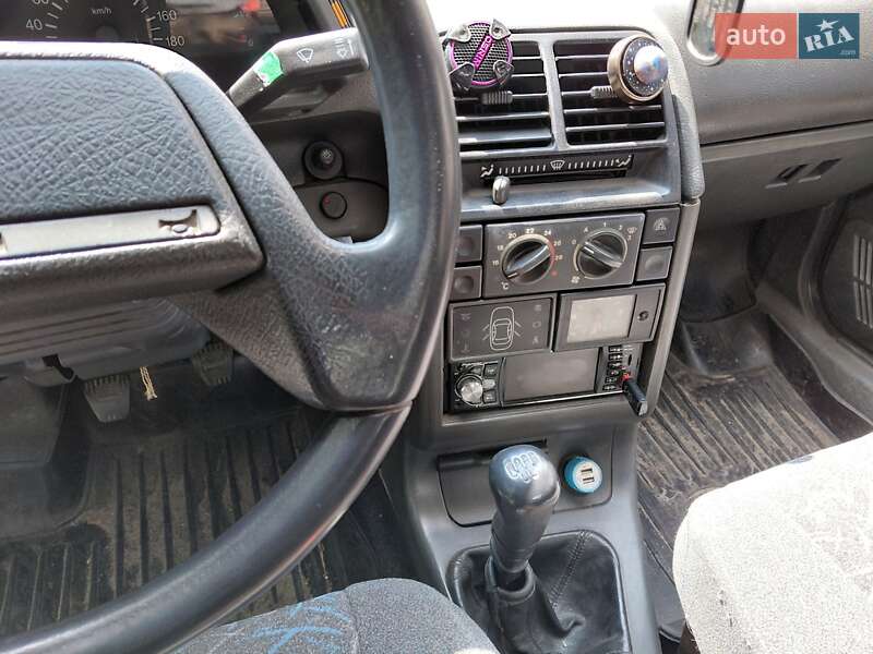 Седан ВАЗ / Lada 2110 2002 в Шепетовке