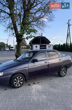 Седан ВАЗ 2110 2000 в 