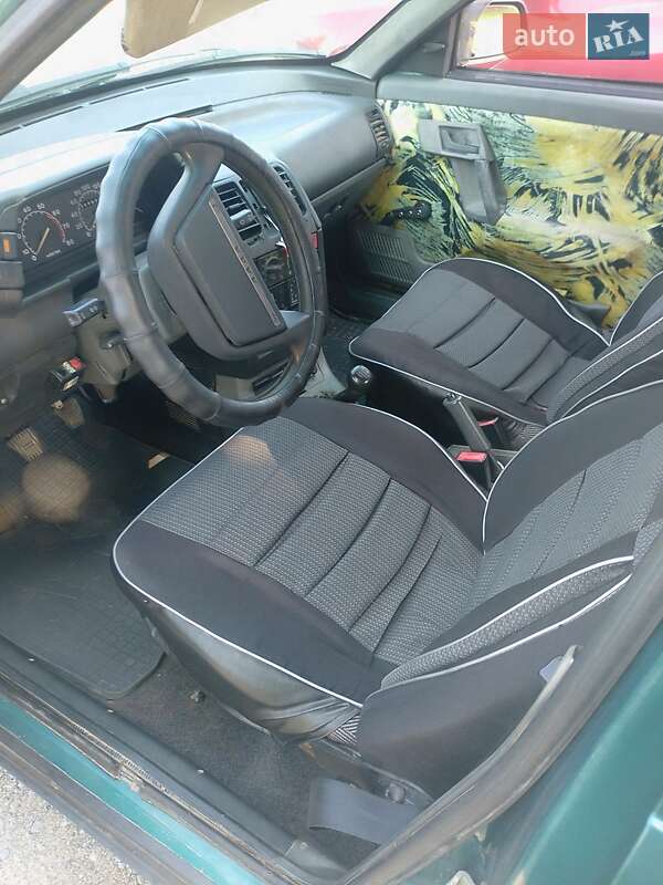 Седан ВАЗ / Lada 2110 1998 в Дунаевцах