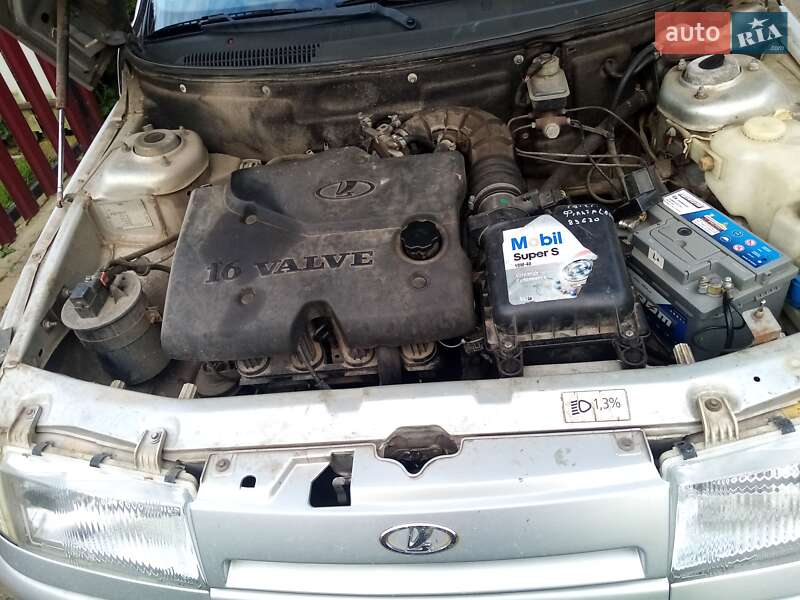 Седан ВАЗ / Lada 2110 2004 в Сокале