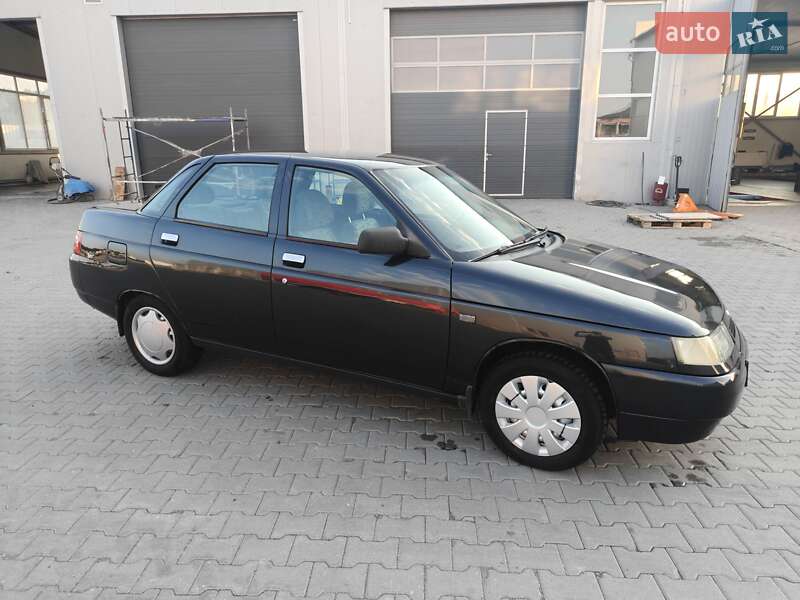 Седан ВАЗ / Lada 2110 2007 в Черновцах