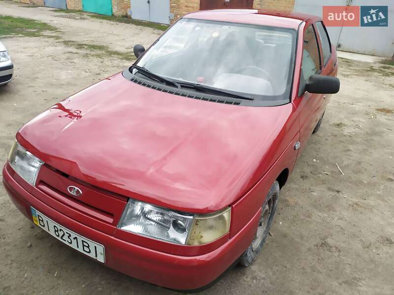Седан ВАЗ 2110 2000 в 
